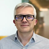 Dr. Abkarovics Géza