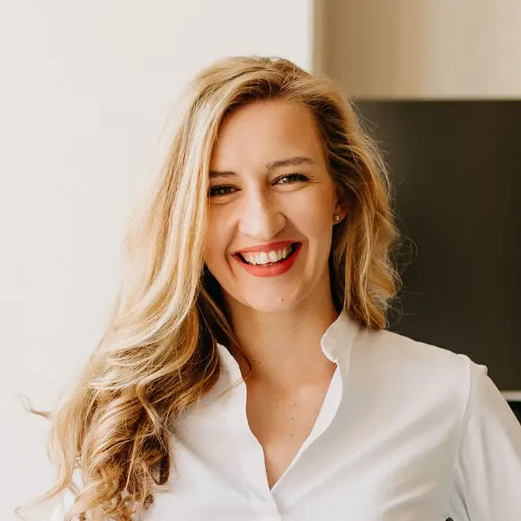 Godáné Reisinger Karolina