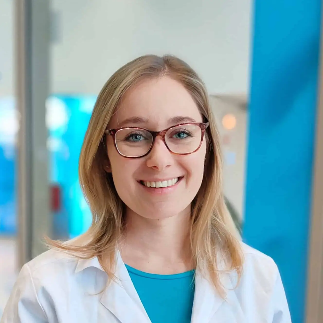 Dr. Malák Eszter