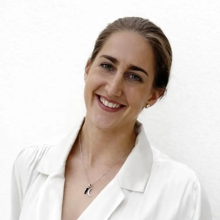 Dr. Vajda Flóra Vanda